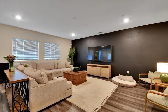 $569,900 | 2032 Gatlin Court, Plumas Lake, CA 95961