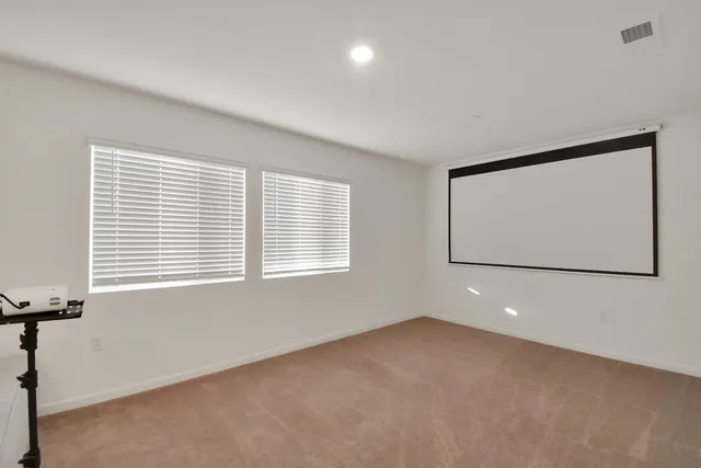 $569,900 | 2032 Gatlin Court, Plumas Lake, CA 95961