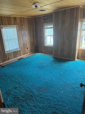 $199,900 | 6 East 4th Street, Blades, DE 19973