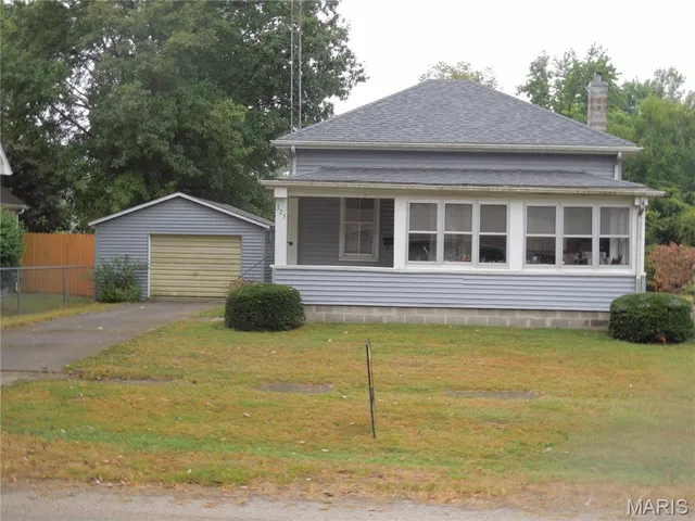 $58,000 | 323 North Maple Street, Nokomis, IL 62075