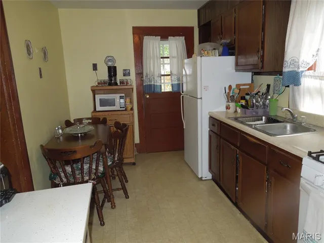 $58,000 | 323 North Maple Street, Nokomis, IL 62075