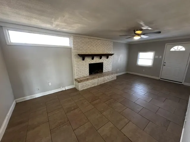 $1,200 | 1602 39th Street, Lubbock, TX 79412