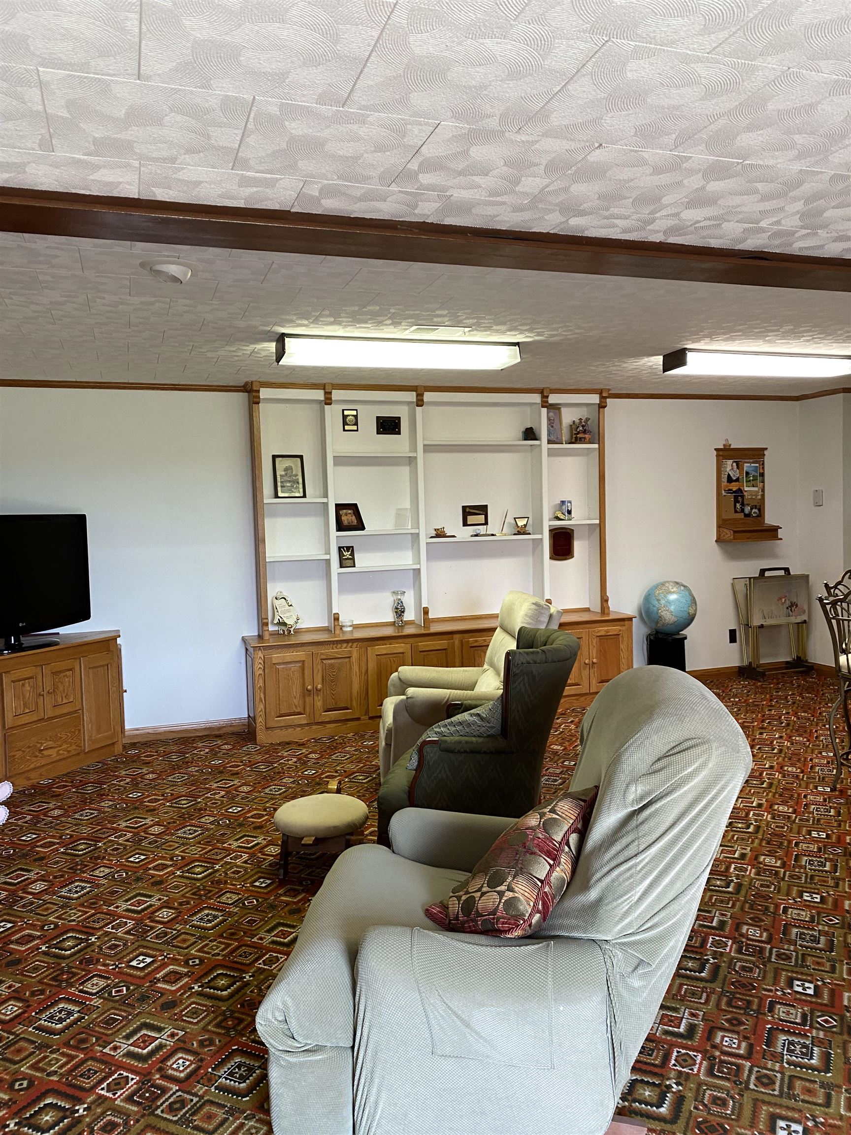 2491 Il Route Thomson, IL 61285 - Photo 11 of 20 a living room with furniture and a flat screen tv
