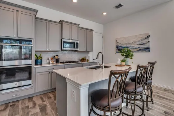 $456,000 | 4602 Magnolia Park Drive, Arlington, TX 76005