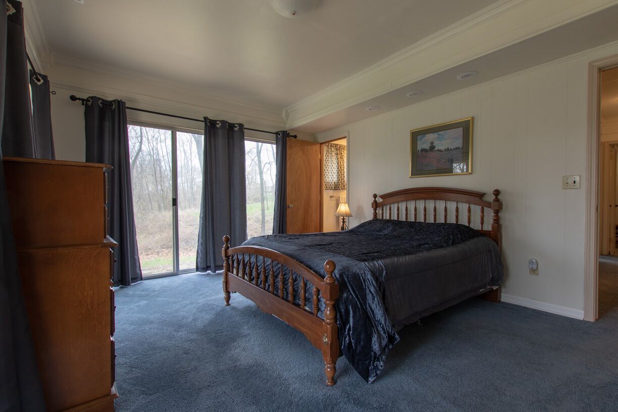 11284 Denton Hill Road Fenton, MI 48430 - Photo 14 of 28 31378920-13.JPG