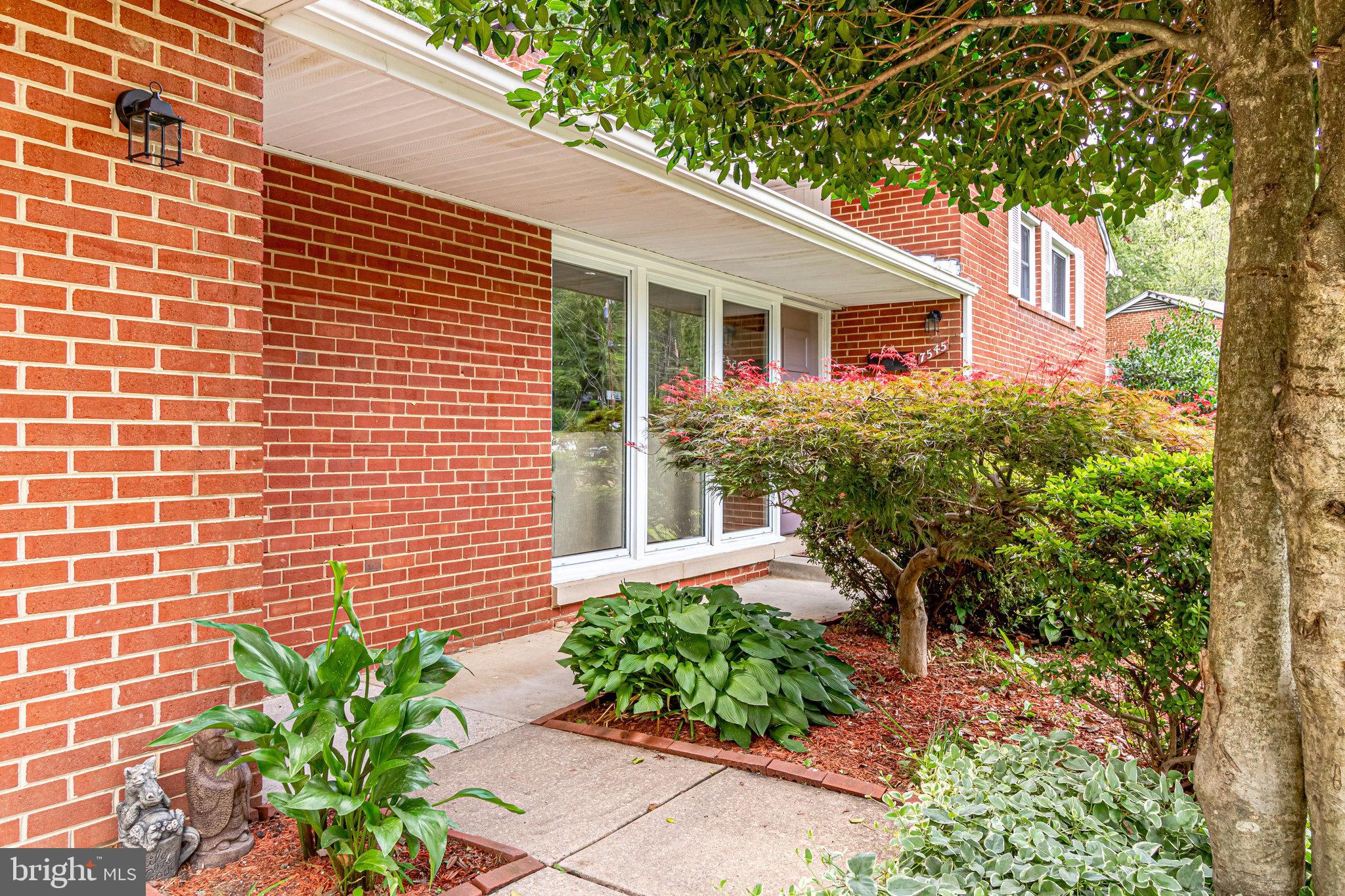 7545 Axton Street Springfield, VA 22151 - Photo 3 of 66 Gallery Image 3