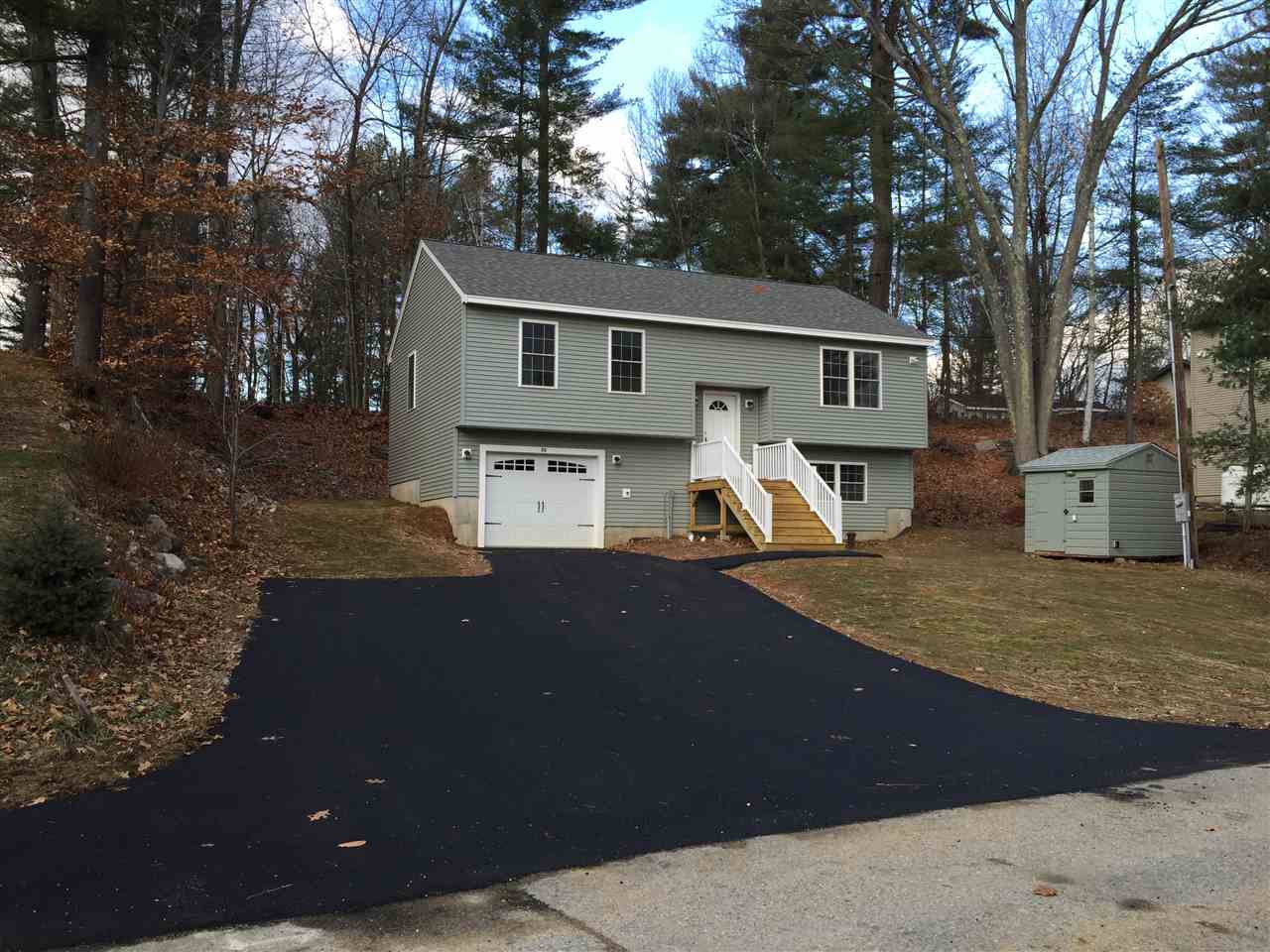 75 Noyes Road Tilton, NH 03276 - Photo 2 of 19