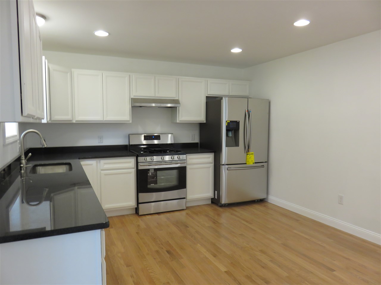 75 Noyes Road Tilton, NH 03276 - Photo 3 of 19
