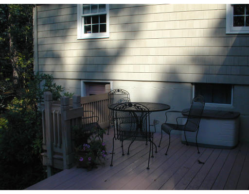 13 Oakwood Road Acton, MA 01720 - Photo 14 of 14 Gallery Image 14