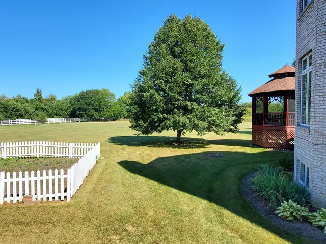 $1,050,000 | 36625 North Kimberwick Lane, Wadsworth, IL 60083