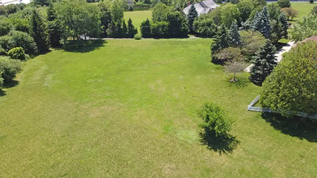$1,050,000 | 36625 North Kimberwick Lane, Wadsworth, IL 60083