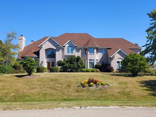$1,050,000 | 36625 North Kimberwick Lane, Wadsworth, IL 60083