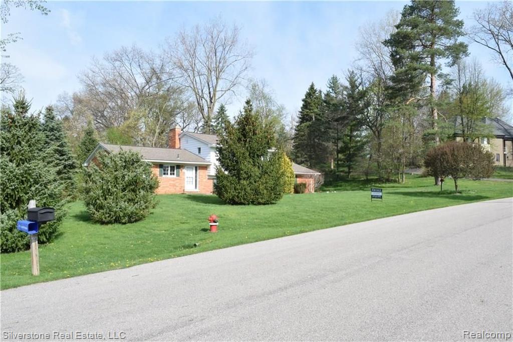 529 Willow Tree Lane Rochester Hills, MI 48306 - Photo 5 of 30