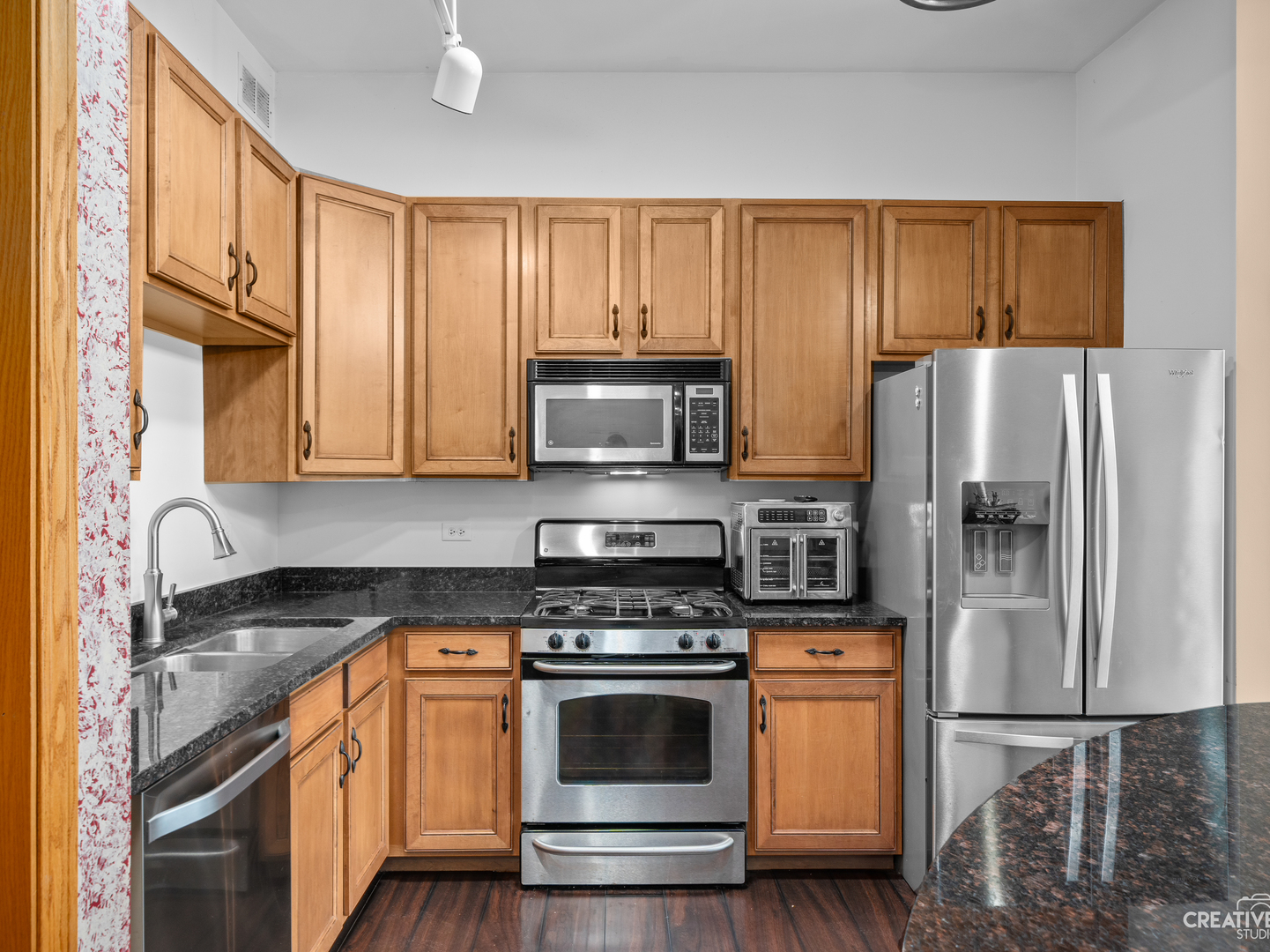 1716 Simms Street Aurora, IL 60504 - Photo 7 of 29