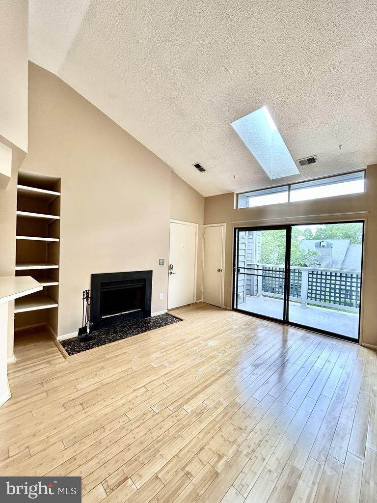 11739 E Summerchase Circle Reston, VA 20194 - Photo 5 of 10