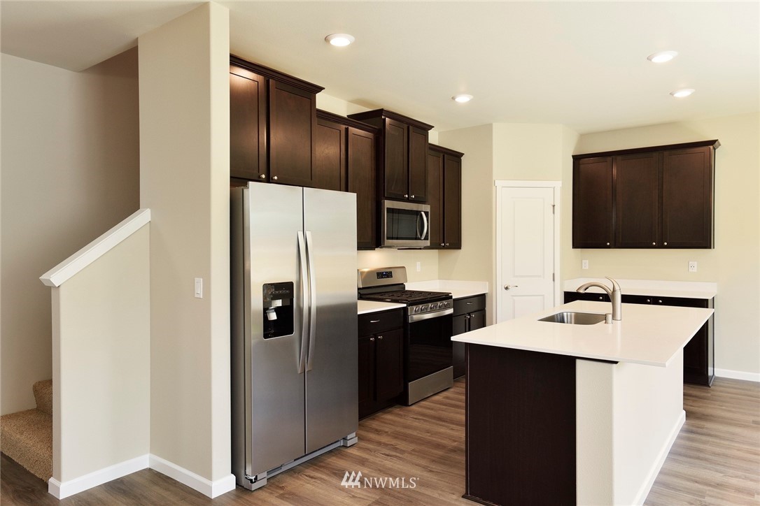 198 Russell Road Bremerton, WA 98312 - Photo 10 of 19 Gallery Image 10