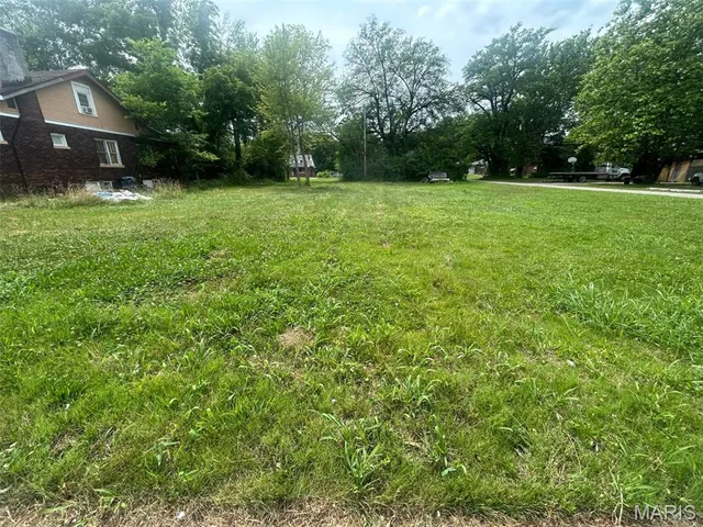 $2,000 | 1445 North 44th Street, East St. Louis, IL 62204