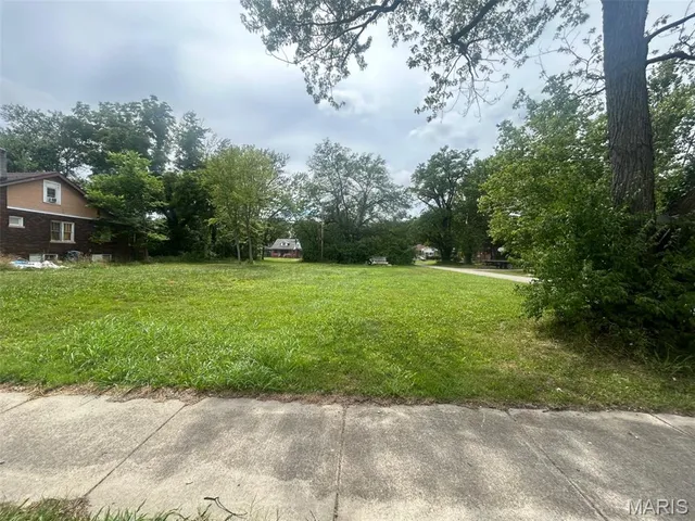 $2,000 | 1445 North 44th Street, East St. Louis, IL 62204