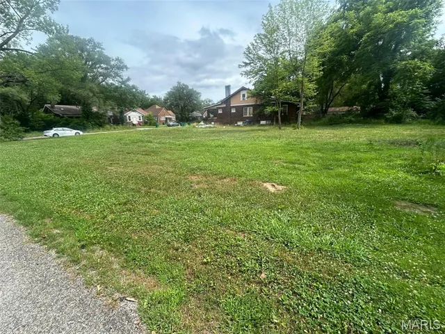 $2,000 | 1445 North 44th Street, East St. Louis, IL 62204