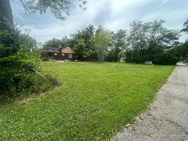 $2,000 | 1445 North 44th Street, East St. Louis, IL 62204