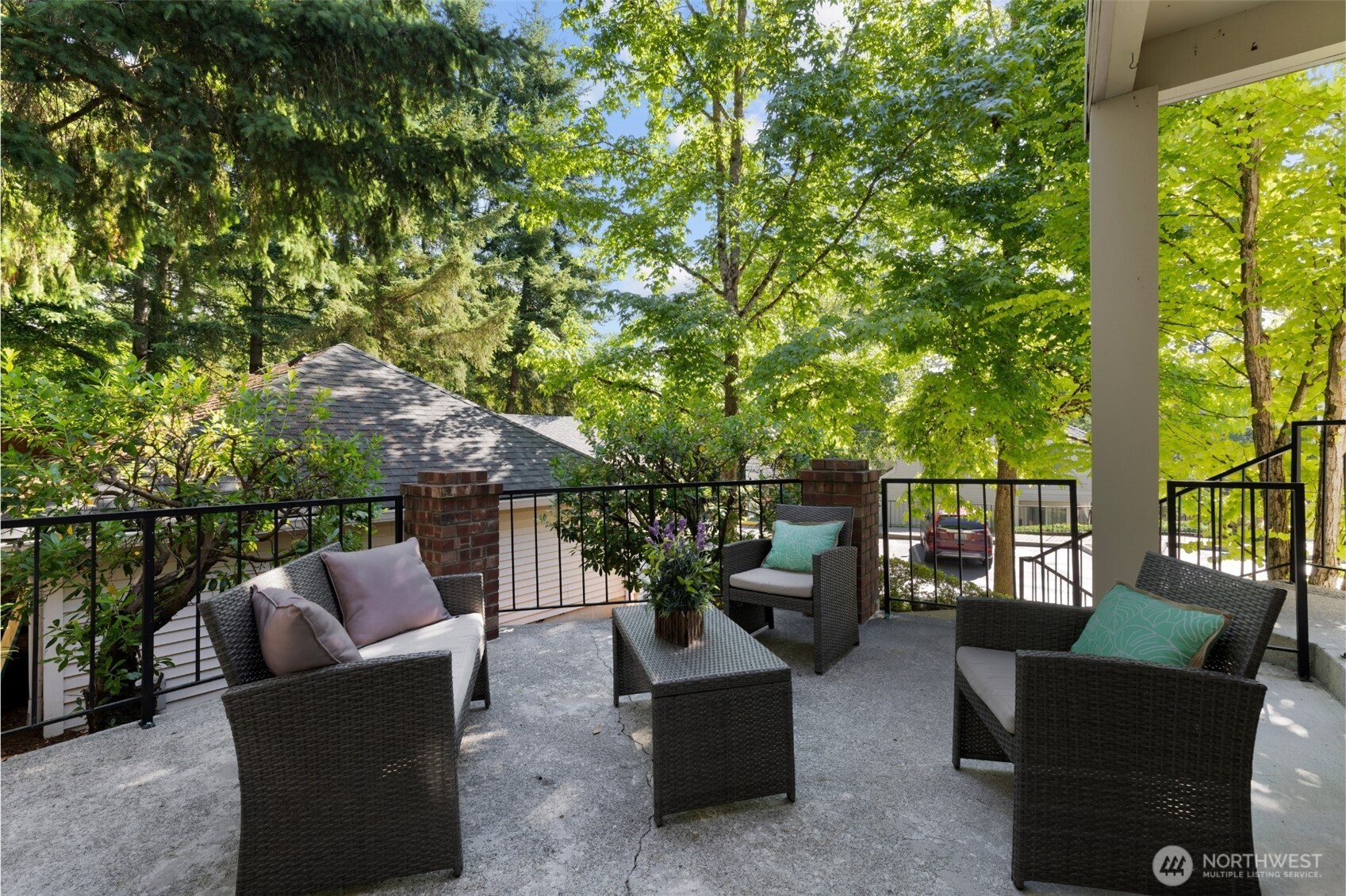 10909 Avondale Road Northeast, Unit H132 Redmond, WA 98052 - Photo 16 of 20 Gallery Image 16