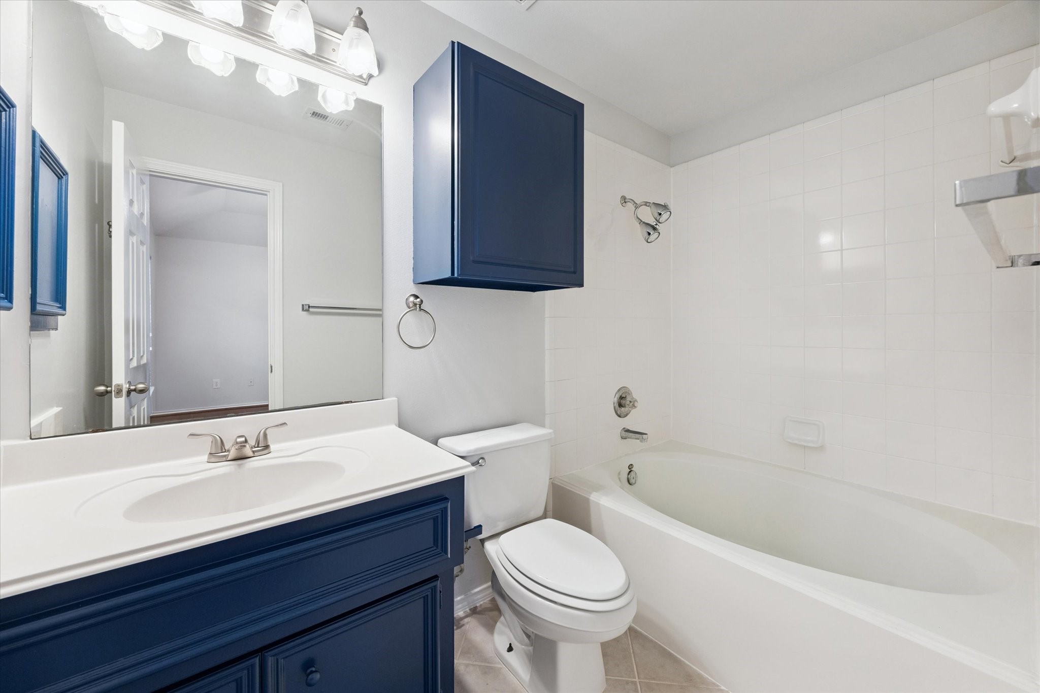 1138 West 25th Street, Unit F Houston, TX 77008 - Photo 18 of 20