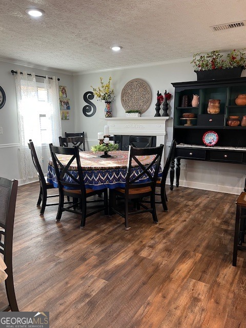 143 Sadie Galbreath Road Vidalia, GA 30474 - Photo 3 of 24 a dining room with furniture and window