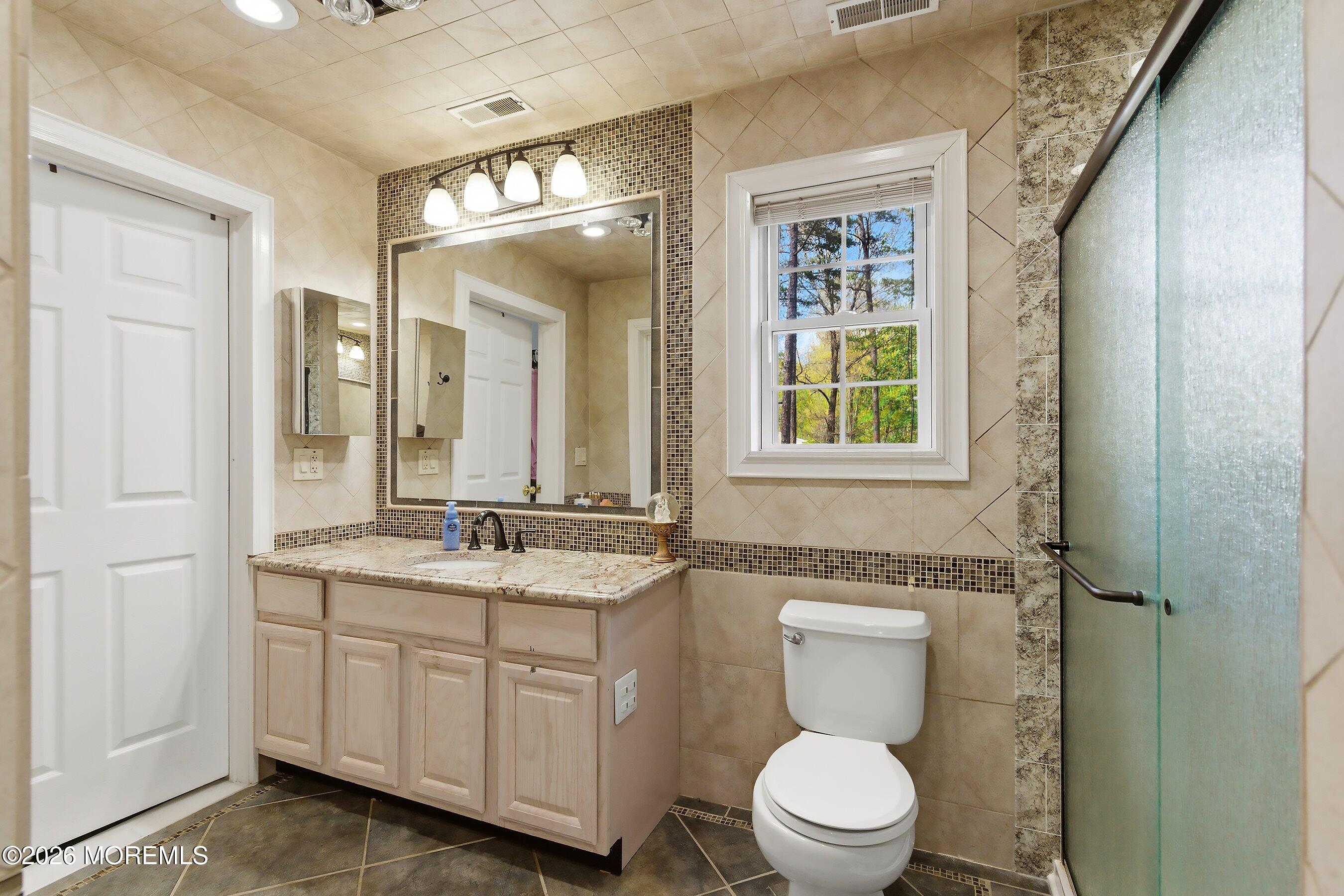 406 Burke Road Jackson, NJ 08527 - Photo 22 of 28 22-Bath 3B