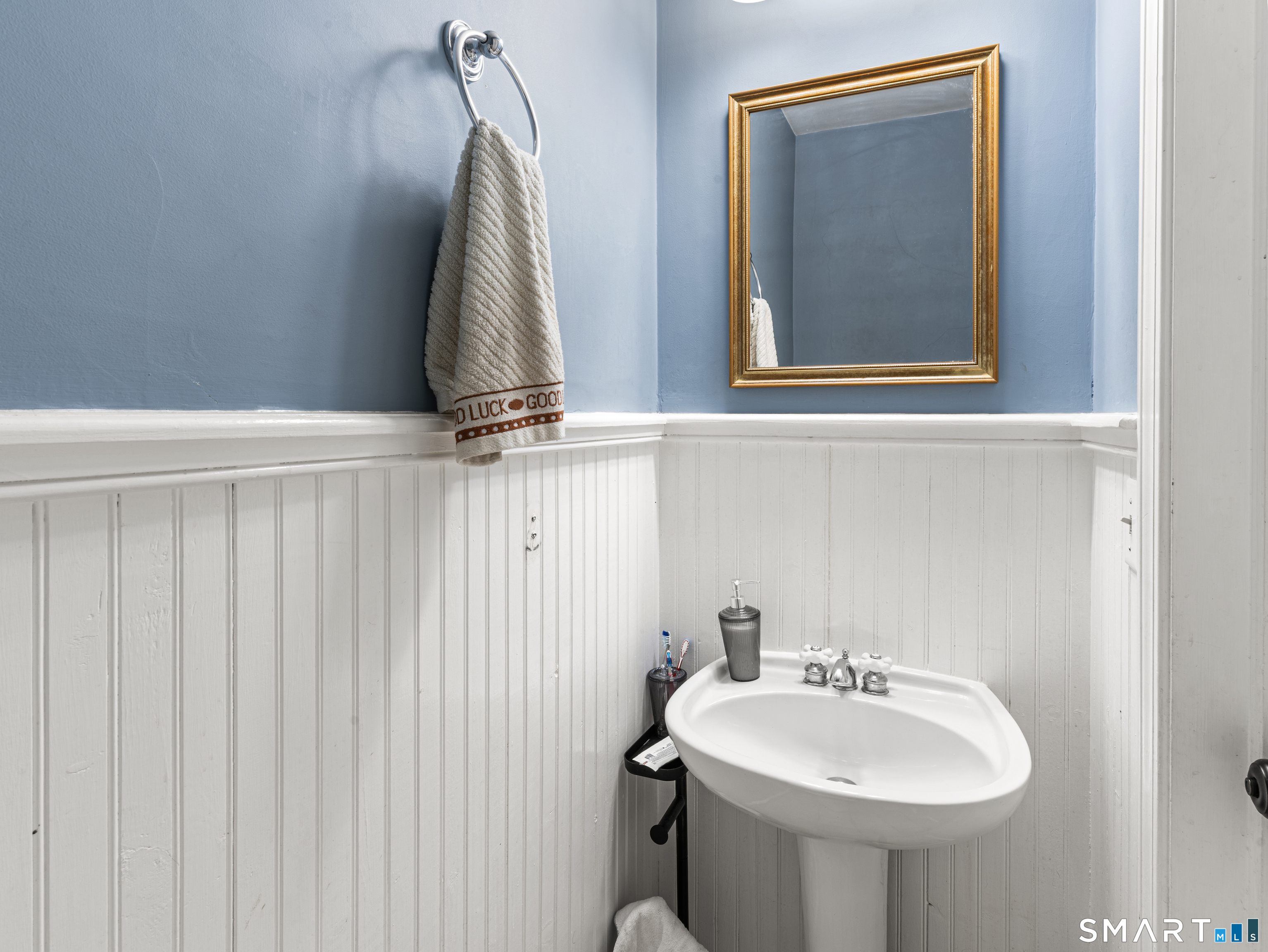 15 Ezra Road Danbury, CT 06811 - Photo 32 of 35