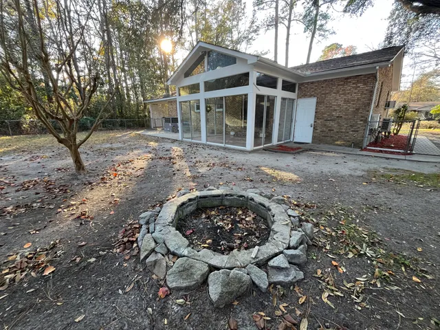 $320,000 | 115 Donna Drive, Summerville, SC 29483