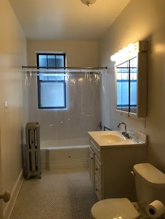 $2,500 | 1134 West Pratt Boulevard, Unit 3W, Chicago, IL 60626