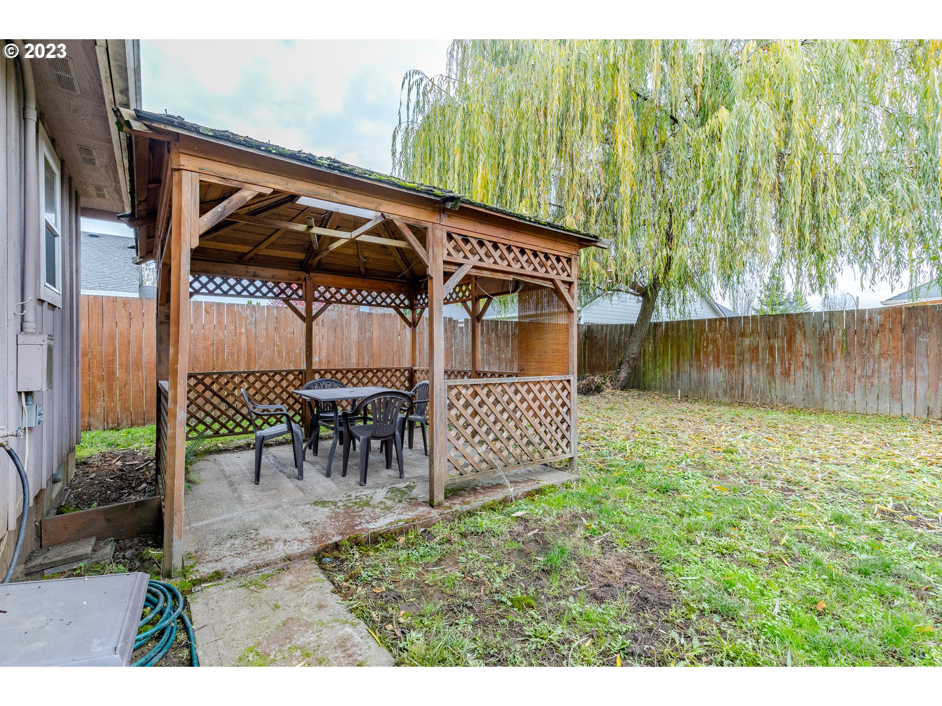 968 S Street Springfield, OR 97477 - Photo 41 of 42 a view of outdoor space and yard