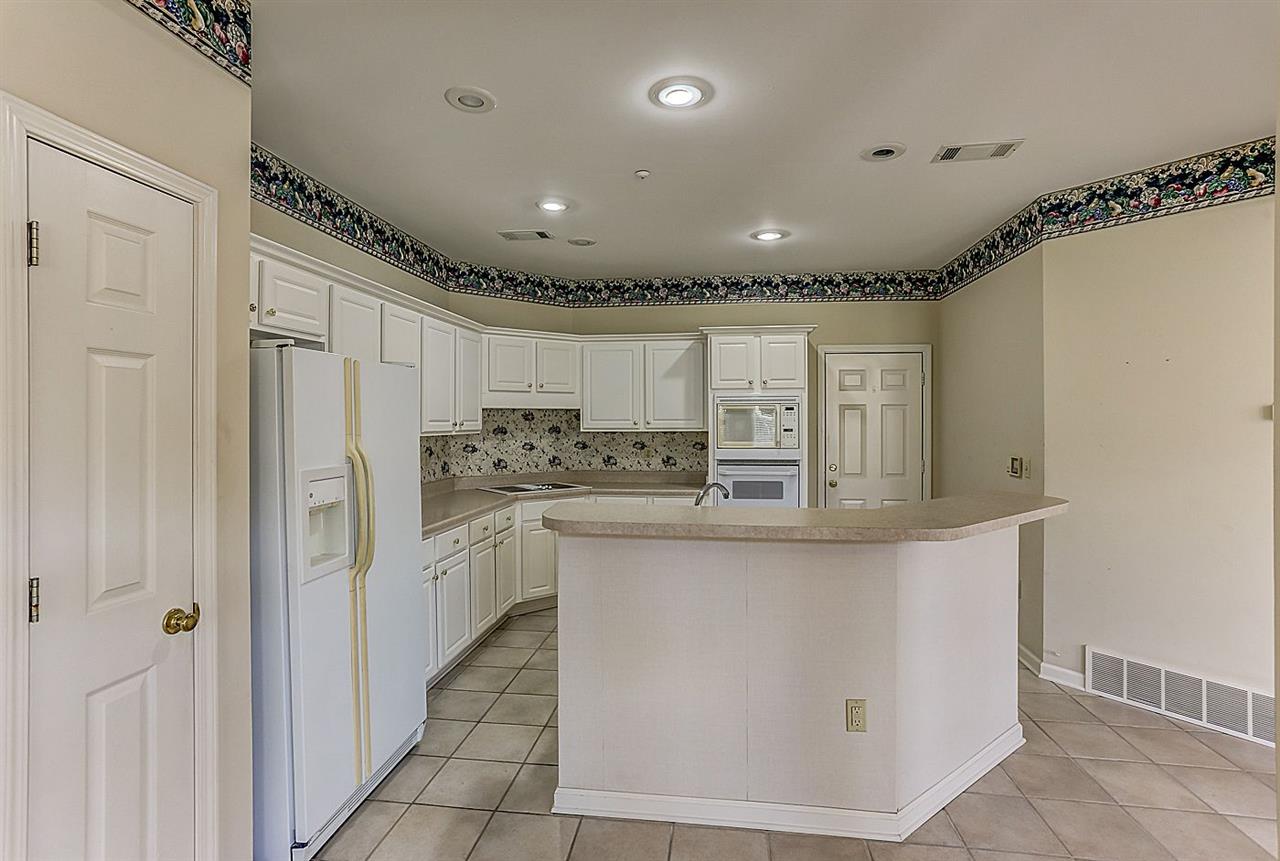 1716 Village Ridge Place Collierville, TN 38017 - Photo 8 of 25 Refrigerator stays