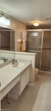 $2,200 | 221 Fox Glen Drive, Unit 2207, Naples, FL 34104