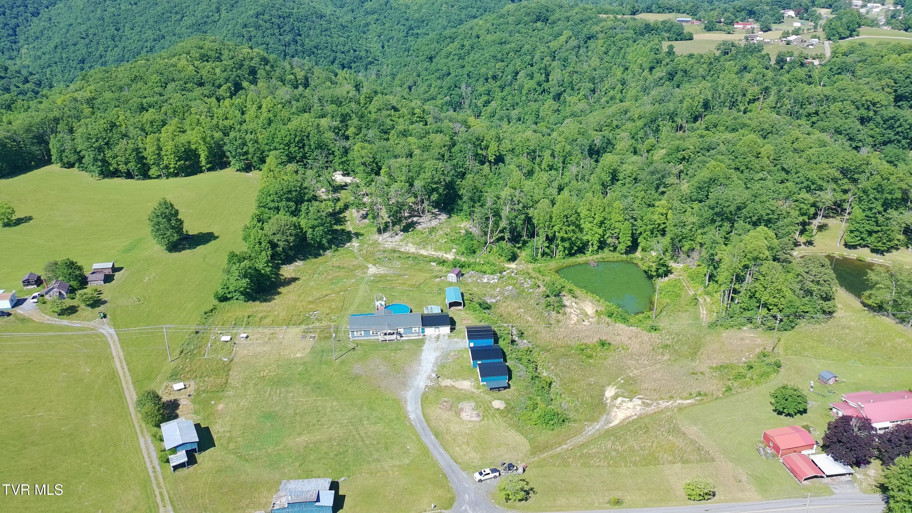 3640 DC Caney Ridge Road Clintwood, VA 24228 - Photo 11 of 59 6786
