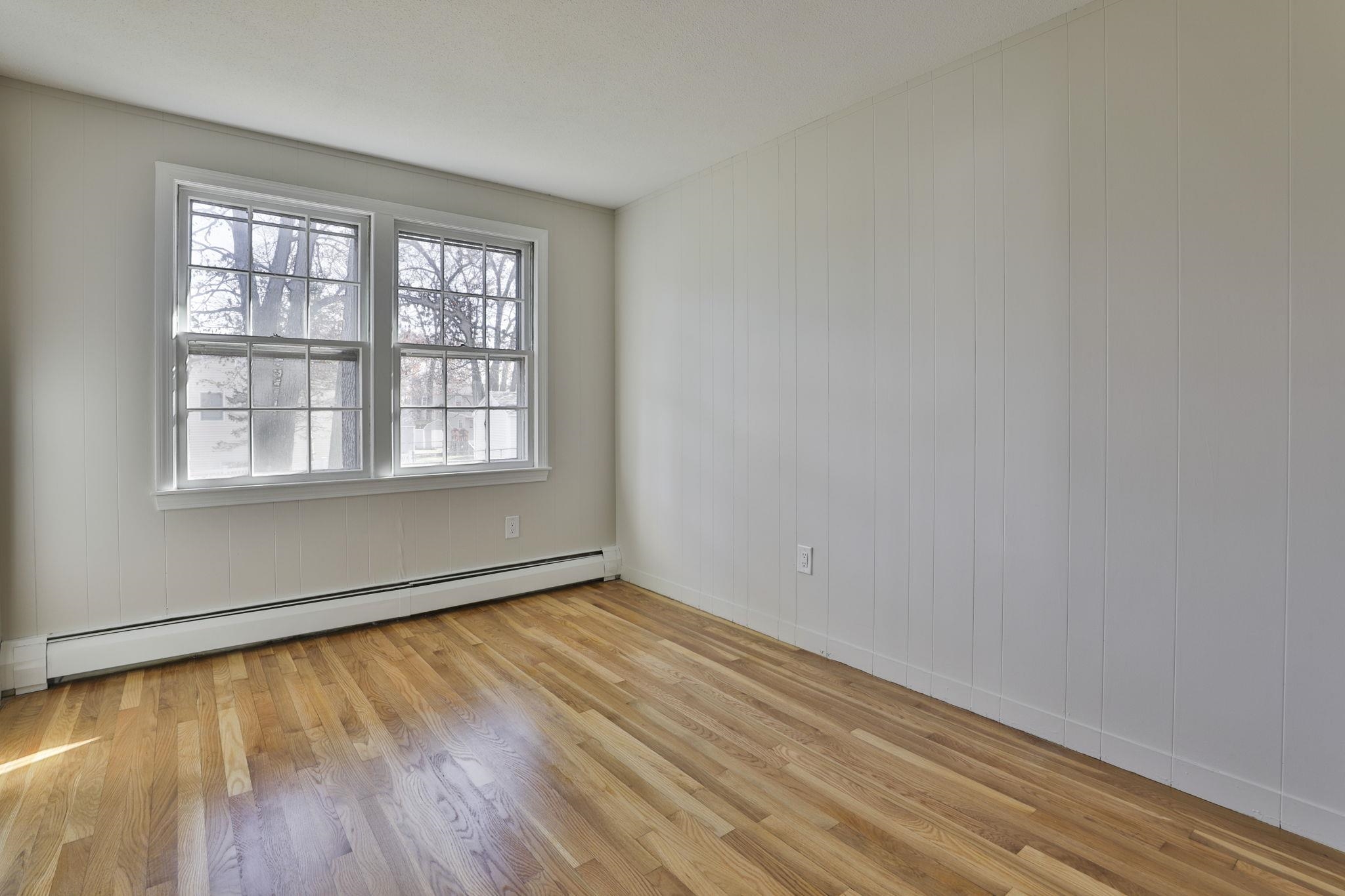 2 Hulme Street Manchester, NH 03109 - Photo 7 of 30
