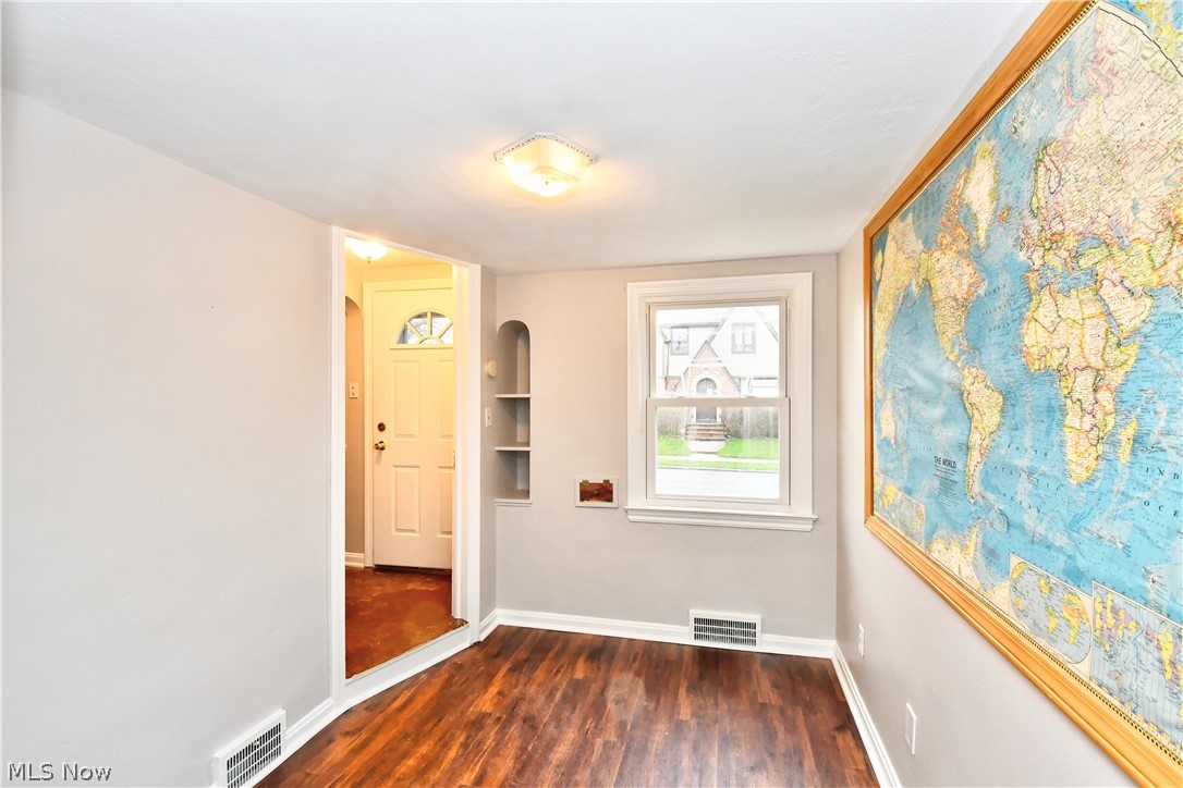 3983 Navahoe Road Cleveland Heights, OH 44121 - Photo 13 of 24 Gallery Image 13