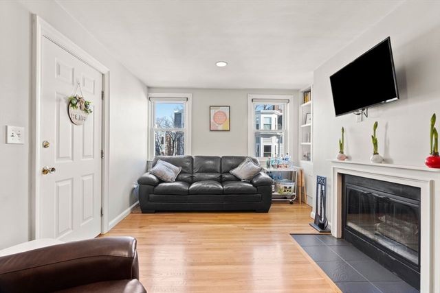 $550,000 | 771 East 5th Street, Unit 3, Boston, MA 02127