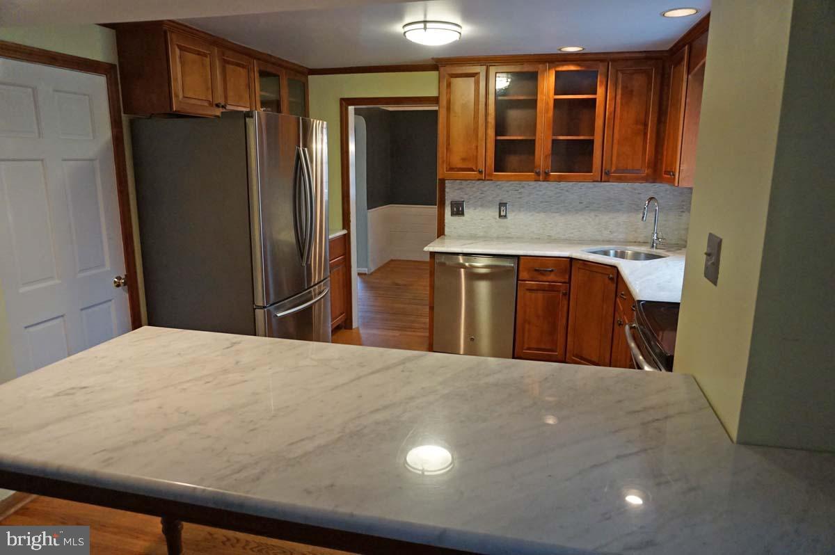 25 Mancil Road Media, PA 19063 - Photo 9 of 26 Kitchen with marble countertops