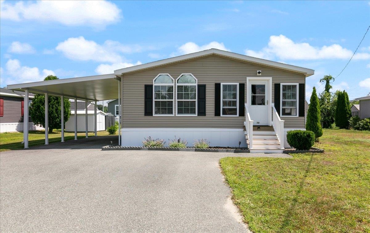 30 Hagop Road Salem, NH 03079 - Photo 2 of 26