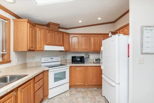 $339,900 | 30 Hagop Road, Salem, NH 03079