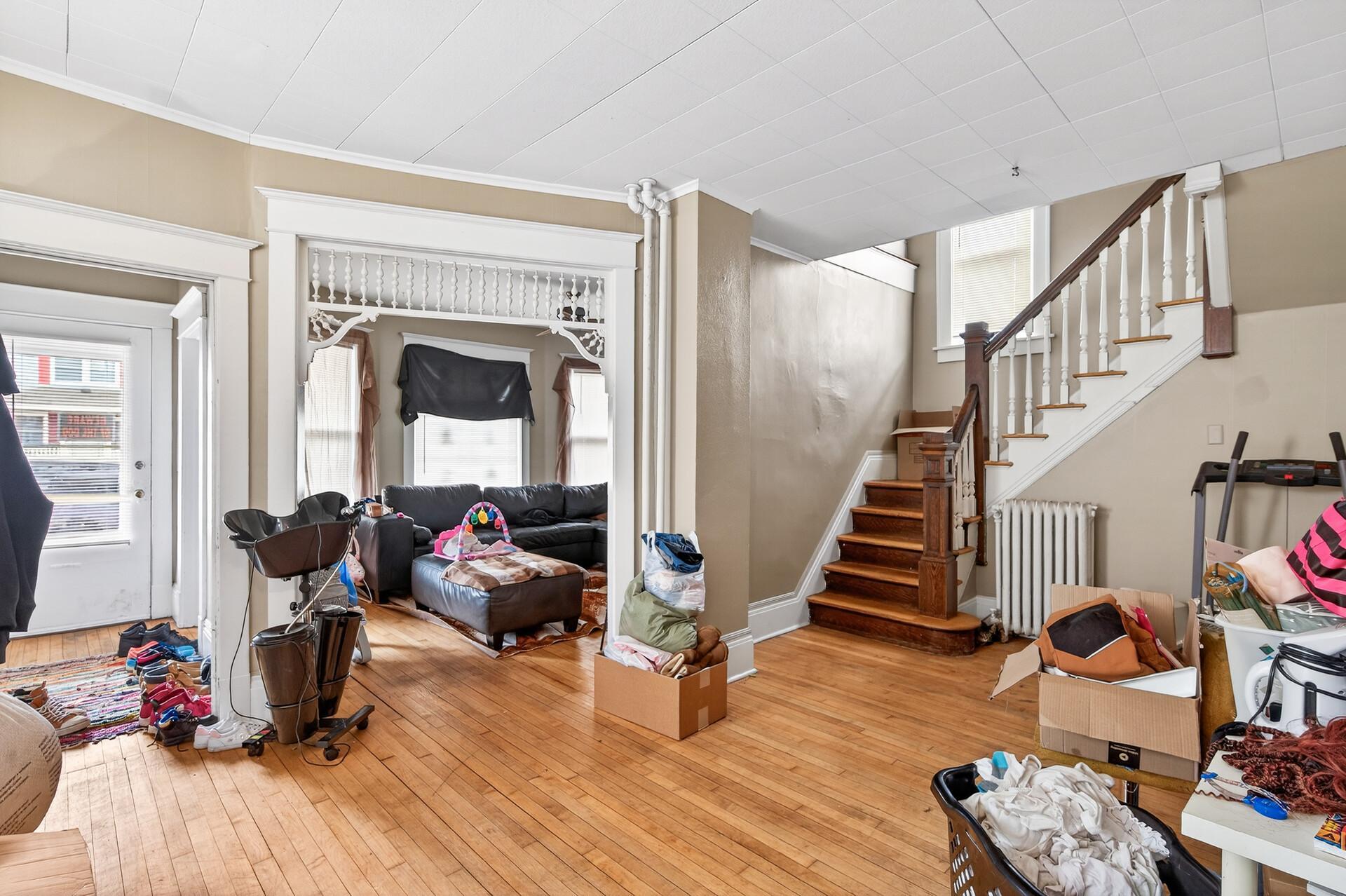 653 Sims Avenue St. Paul, MN 55130 - Photo 2 of 12