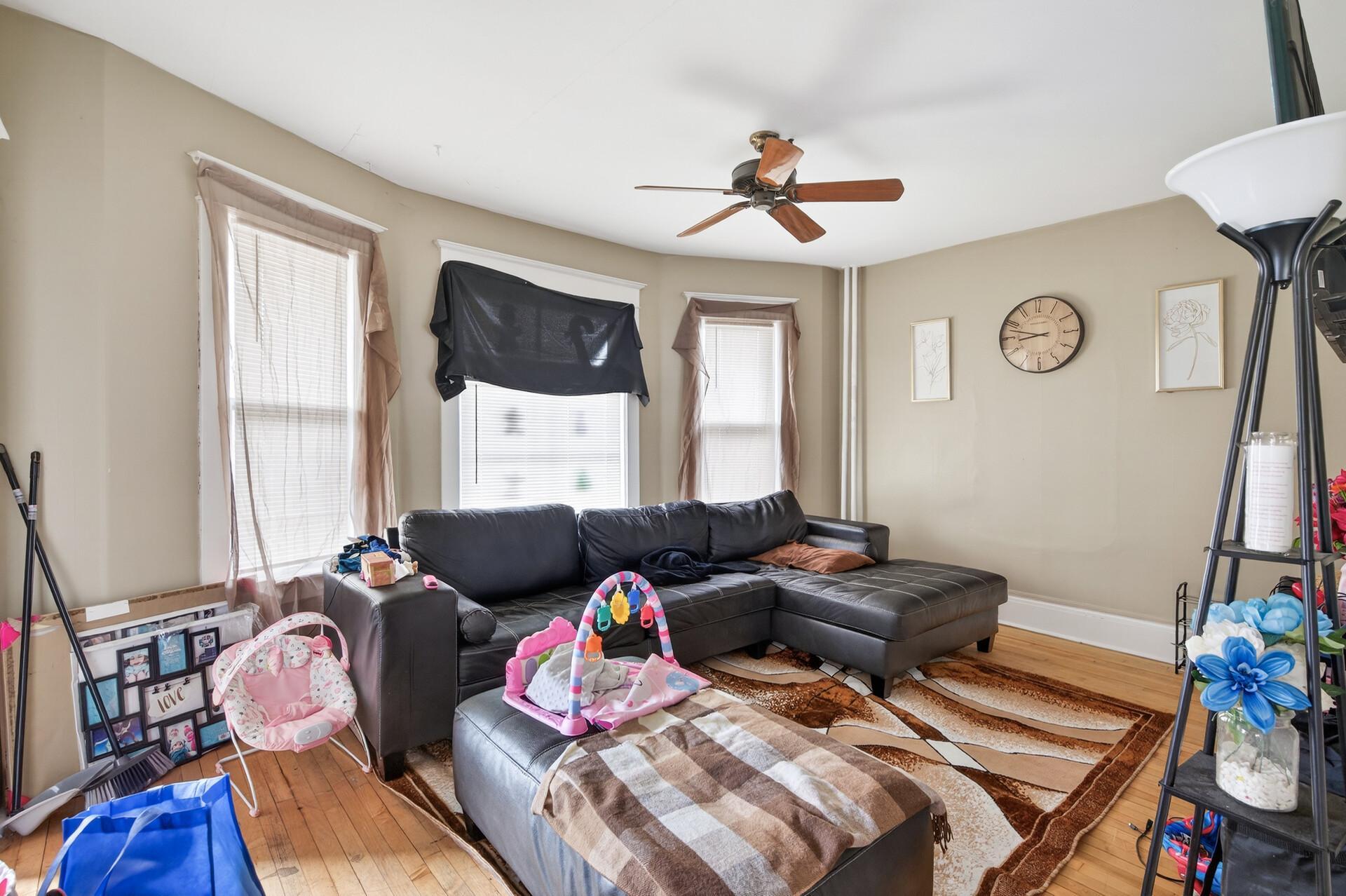 653 Sims Avenue St. Paul, MN 55130 - Photo 3 of 12