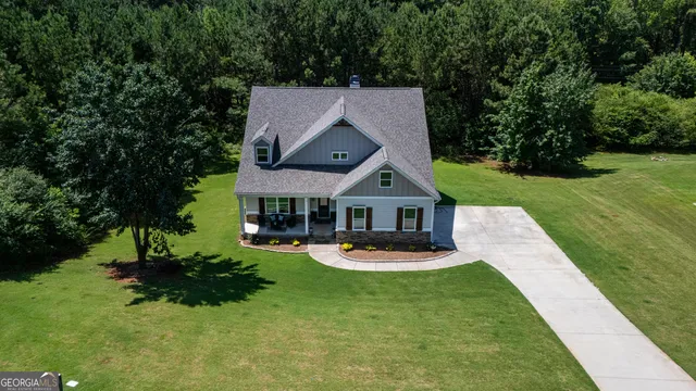 $499,500 | 102 Landings Way, LaGrange, GA 30240