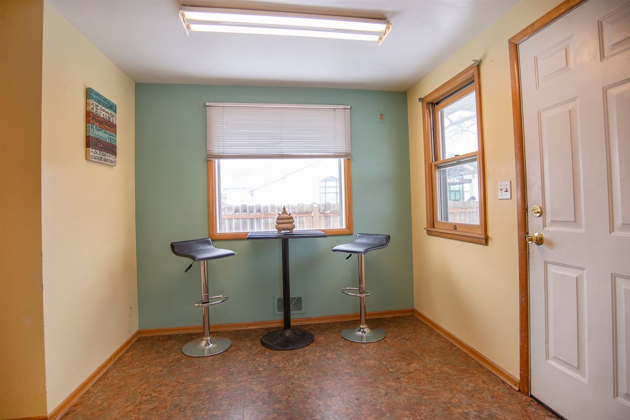 816 North Bowdish Road Spokane Valley, WA 99206 - Photo 5 of 20 Gallery Image 5