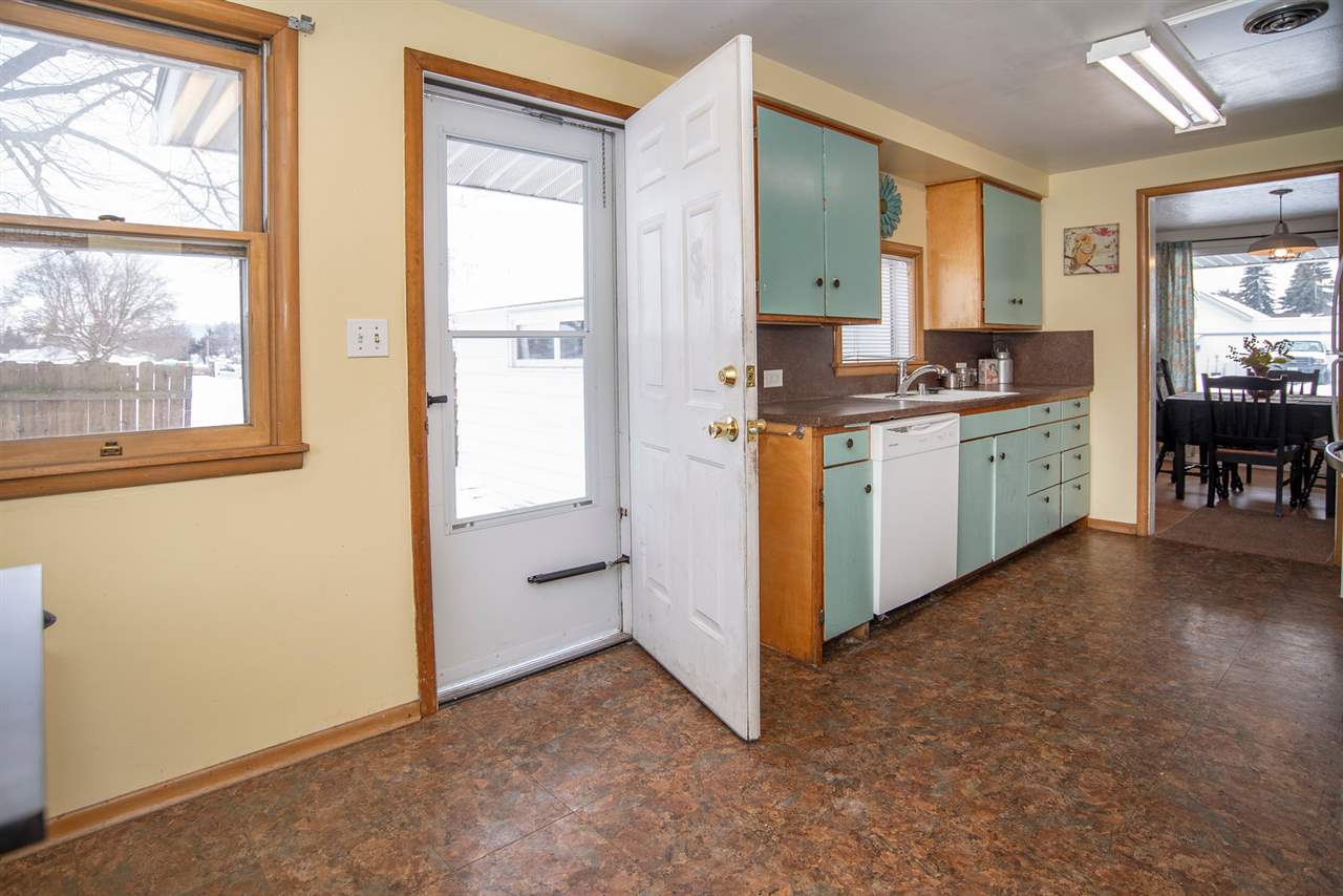 816 North Bowdish Road Spokane Valley, WA 99206 - Photo 7 of 20 Gallery Image 7
