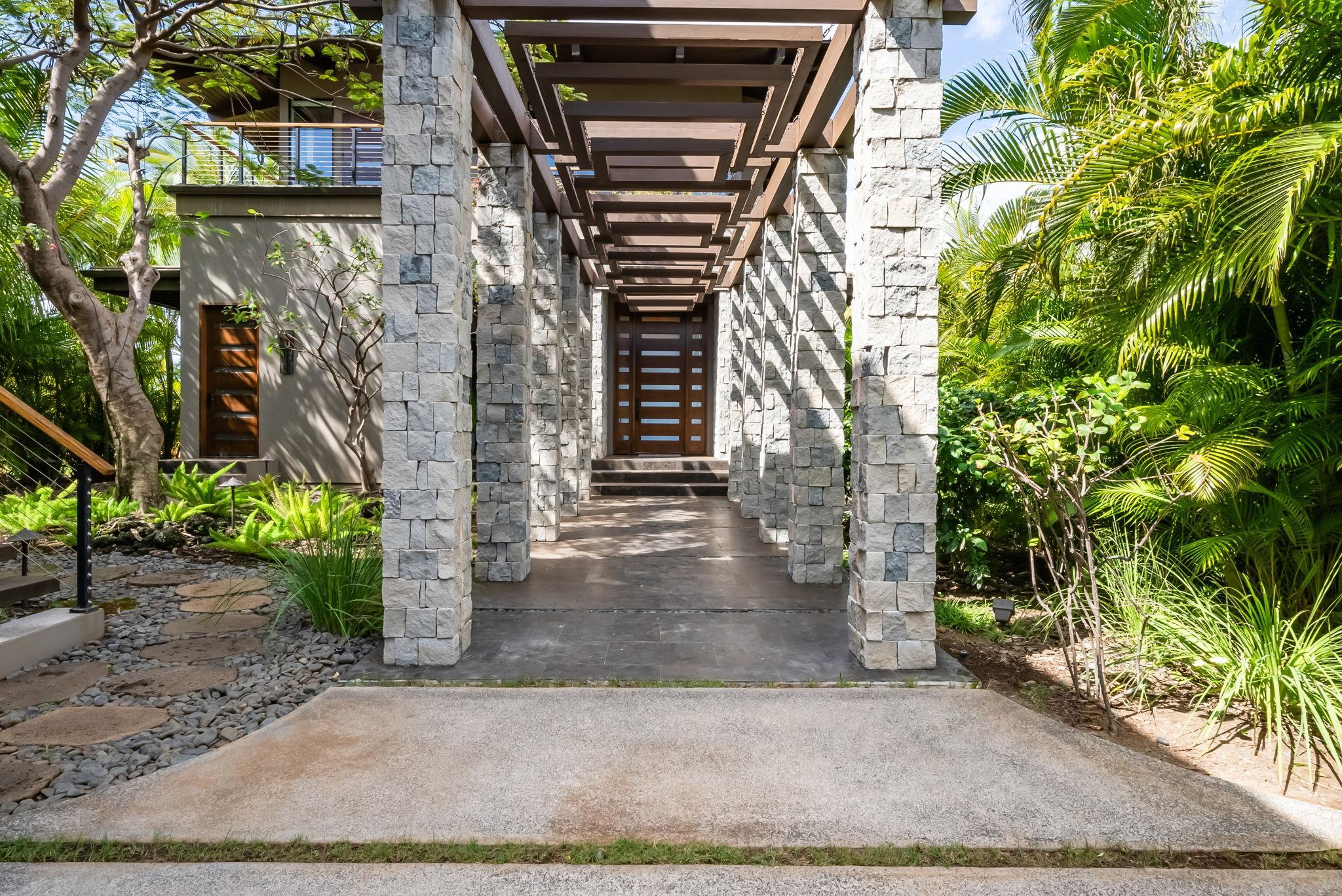 860 South Kihei Road Kihei, HI 96753 - Photo 43 of 49 a front view of a house with a garden