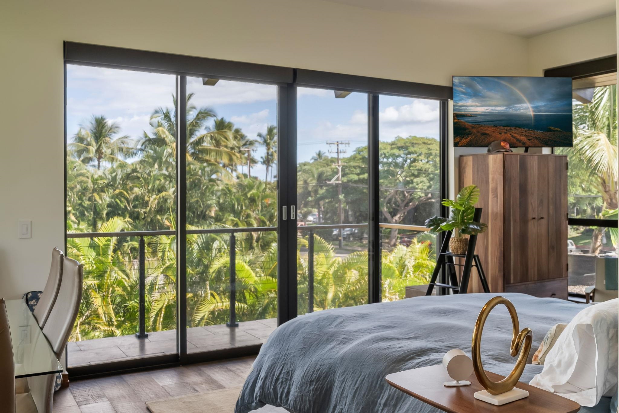 860 South Kihei Road Kihei, HI 96753 - Photo 46 of 49 a bed sitting in a bedroom next to a window