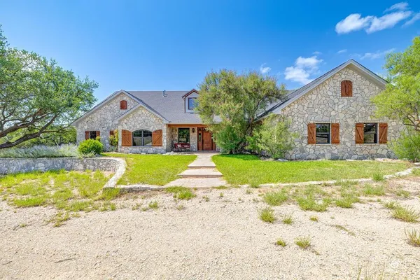 $2,000,000 | 6873 Green Oaks Drive, Christoval, TX 76935