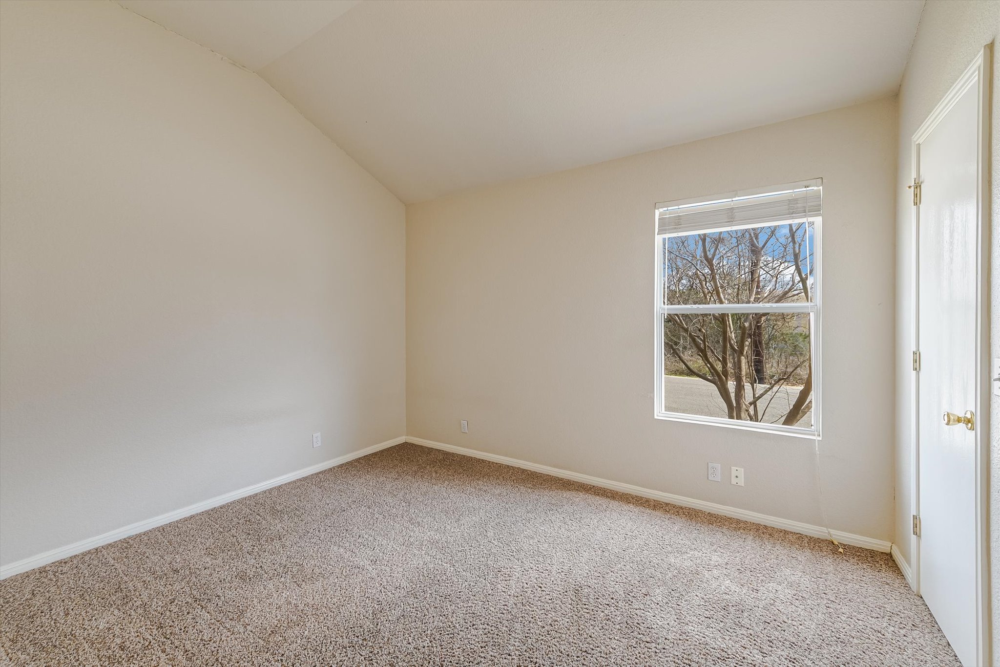 9616 Magna Carta Loop Austin, TX 78754 - Photo 25 of 28 an empty room with windows